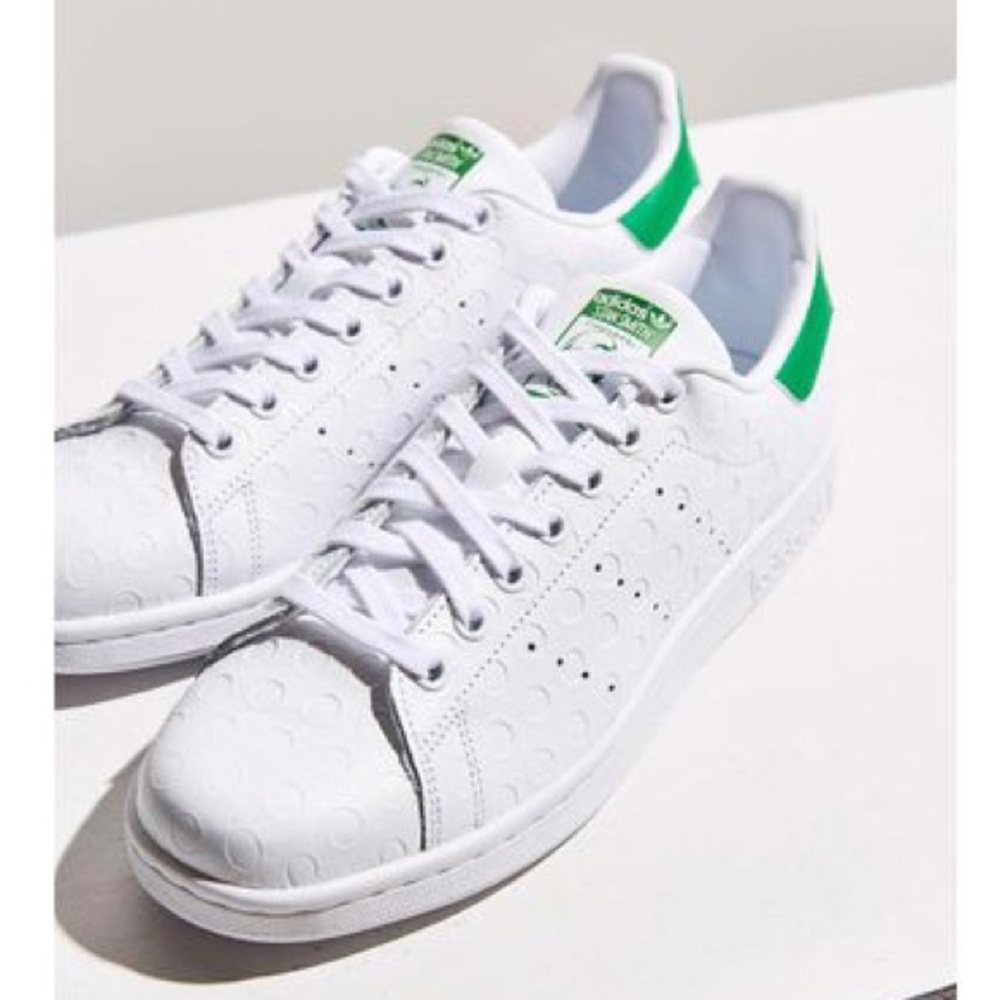 📦 SOLD Debossed Stan Smiths